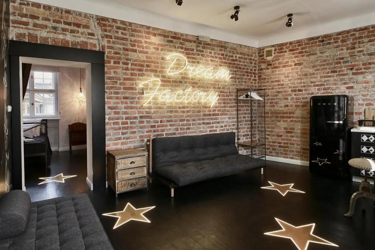 Dream Factory Apartment 바르샤바 0*,